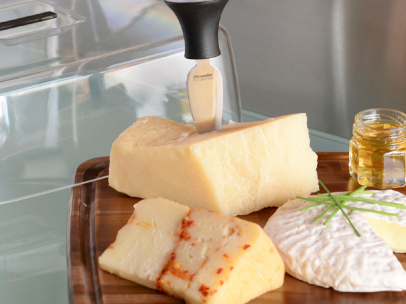https://www.alexandercoltelli.it/campana-tagliere-formaggio-quadrato